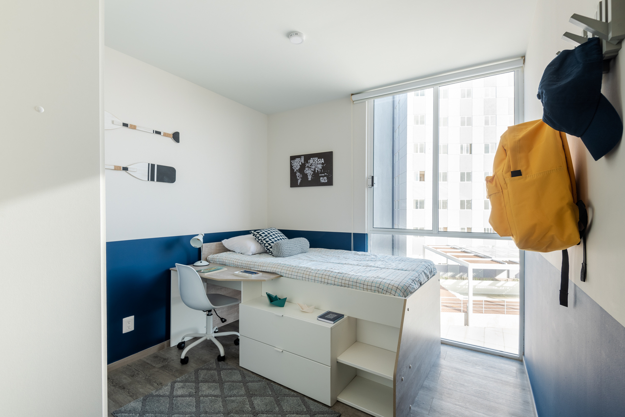 Departamento muestra torre 100
